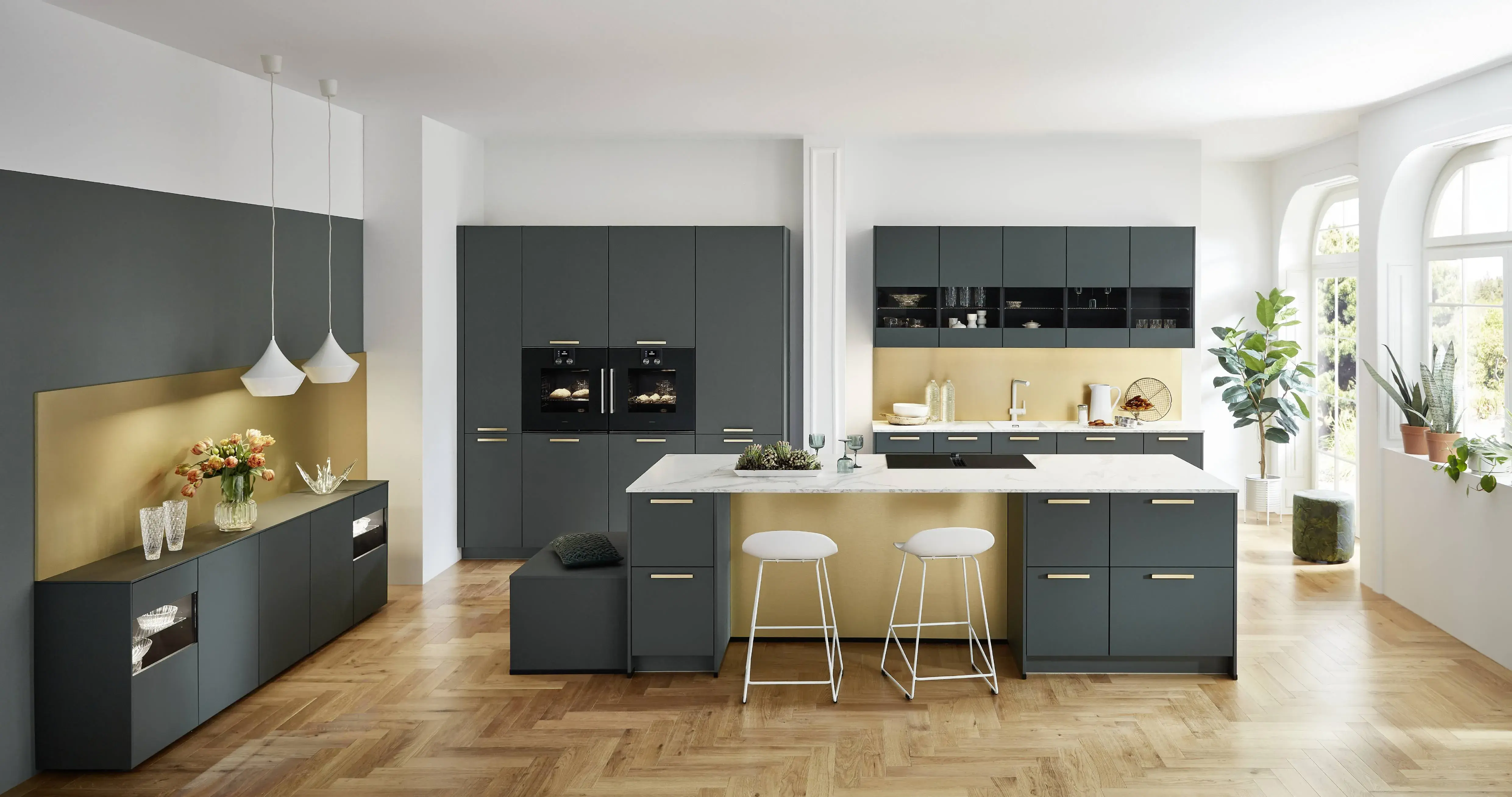 Nobilia Mineralgrün-ultramatt mit Gaggenau-Geräten